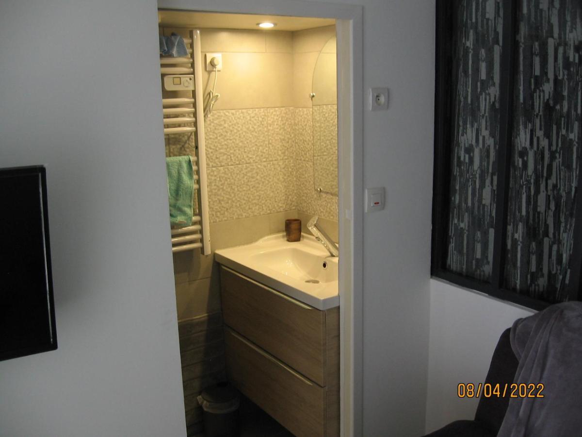 Appartement Avec Chambre En Mezzanine Роньяк Экстерьер фото